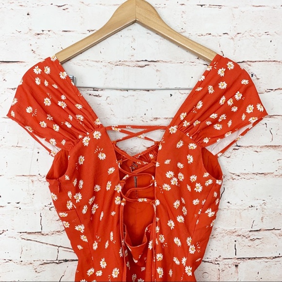 Finders Keepers Mae Daisy Mini Dress Size 4 Milkmaid - Picture 8 of 12